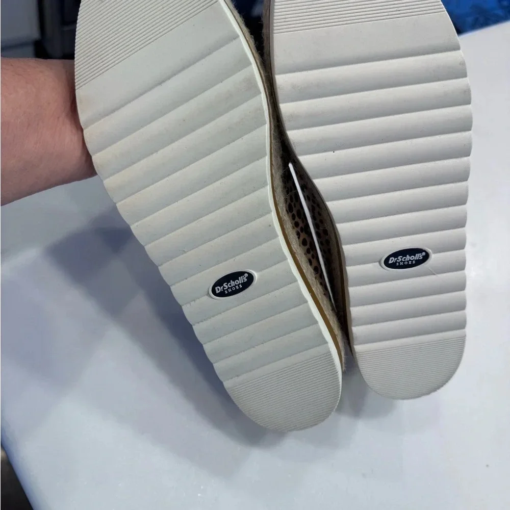 NEW! Dr Scholl’s Slip On Women’s shoes. Animal Print Woven, Flats Size 8.5 M